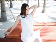 街拍：如果你有玛莎拉蒂，你会带图四的双胞胎去兜风吗？