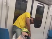 非洲最“白”的国家，看不到黑人，美女遍地穿着时尚！