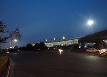夜色中的南京站