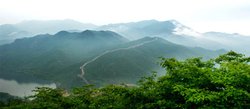 鳞龙山自然风景区