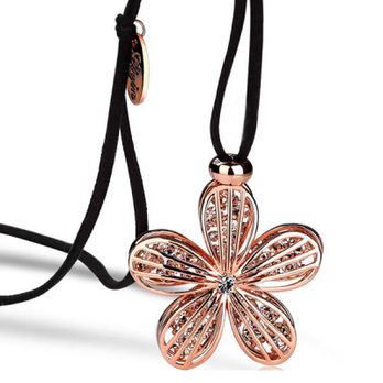 【YOUSOO】灵动雏菊奥钻水晶长款毛衣链(玫