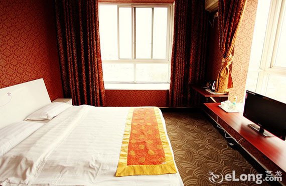 【成都华航商务宾馆】标准间住宿1晚+免费宽