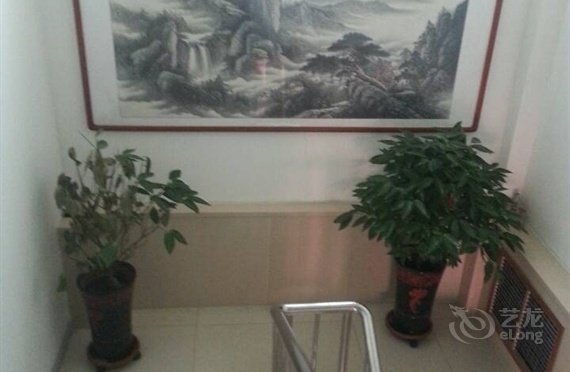 美食大床房位于1晚+免费wifi!商务住宿西部中关香港香港仔有宾馆的图片