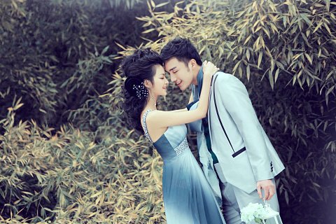 深蓝婚纱摄影_婚纱摄影(3)