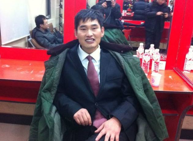 大衣哥朱之文的婚纱照，大衣嫂的蜕变之路，认真打扮起来还真美