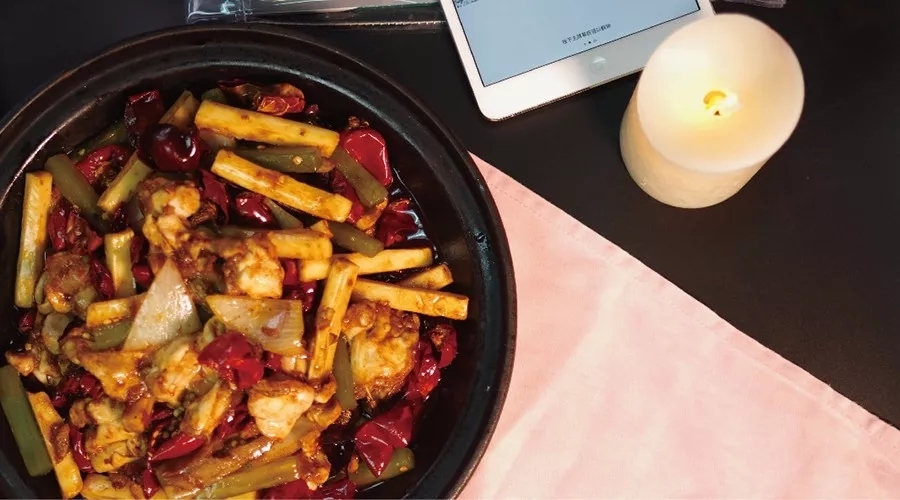 上海|炭火?火锅?吃牛蛙这样不过瘾! 上海|炭火?火锅?吃牛蛙这样不过瘾!