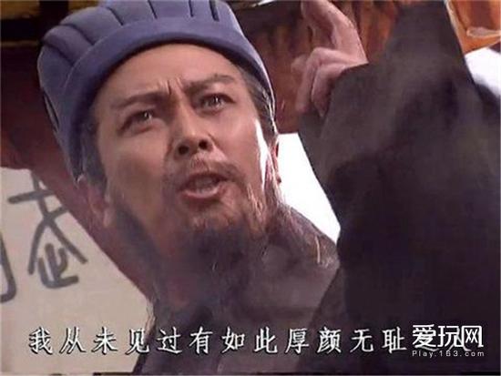 网易爱玩百万稿费活动投稿,作者 尹紫电,未经授权请勿转载 上周一场不幸的车祸,让前GV(GayVideo,哲 学片)演员比利海灵顿永远地离开了人世。你也许从未听说过这个名字,但对于以知名弹幕视频B站为首的二次元互联网用户而言,比利海灵顿的大名却是如雷贯耳。他是肌肉兄贵,他是森精灵,他是众多二次元爱好者口中的伟大的比例哥、比利王。 但凡和二次元亚文化有点交集,你多少能在恶搞表情里见过这位微笑爆衣的大兄弟 当比利海灵顿身故的消息在网络中扩散后,中、美、日三国皆有大批网民在社交网