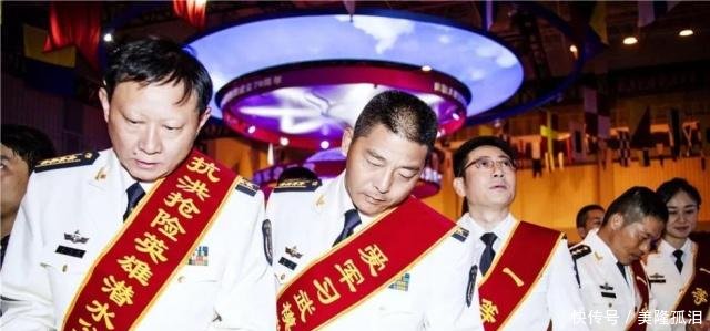 海军70周年图片展的穿越英雄事迹在新征途中