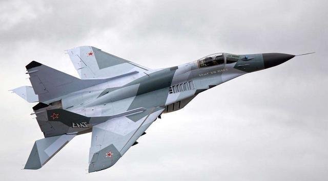 美国海军和空军比俄罗斯强多少