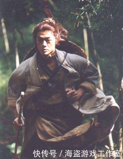 武侠小说《笑傲江湖》中的独孤九剑与辟邪剑法