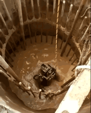 男子做这个工作一次可以赚两万, 网友: 给多少钱