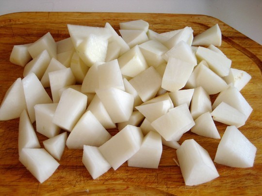 萝卜怎么切滚刀块 白萝卜滚刀块怎么切图解_360问答