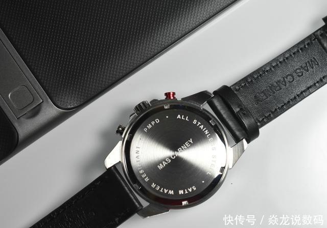 智能腕表续航一年,比Apple Watch 3性价比更高