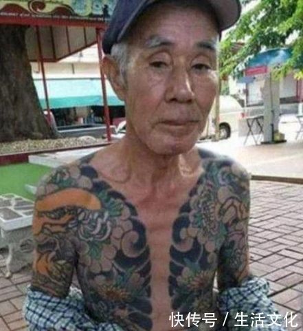 大爷满身纹身,被网友转成网红,警察竟发现隐