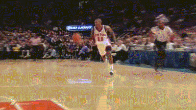 《nba2k18》克劳福德背后换手跳步动图教学 背后换手跳步怎么做