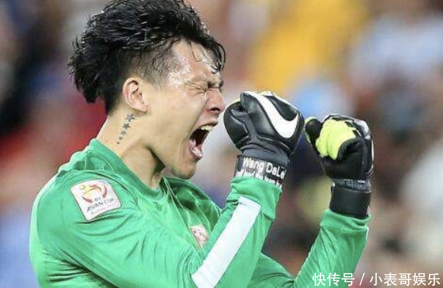 台媒形容国足是白斩鸡,王大雷晒肌肉霸气回应