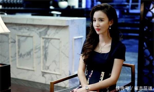 张萌吻戏小丈夫 t01198a9e1d8e933c4c.jpg