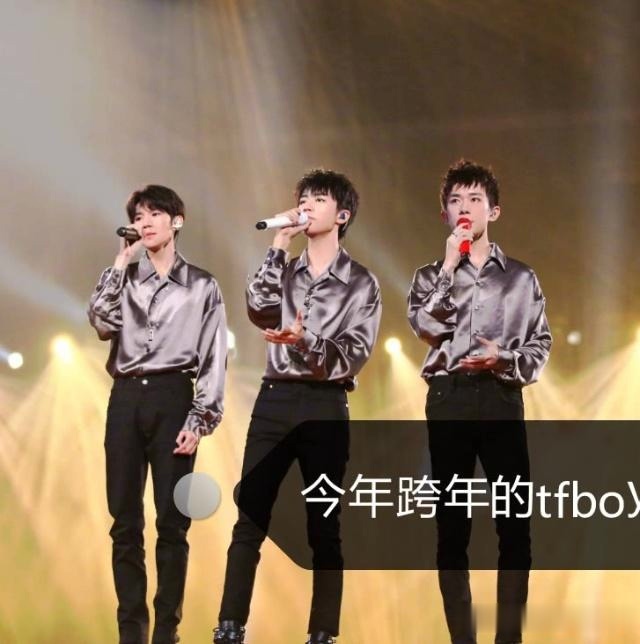 《歌手2019》的00后歌手像迪玛希其实更像比