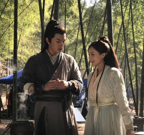 新射雕黄蓉李一桐微博卖萌卧蚕太可爱了 网友