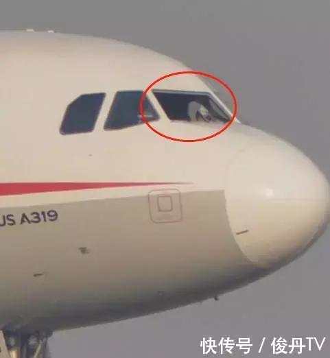 川航超级备降机组获英雄称号, 每个人都是奖