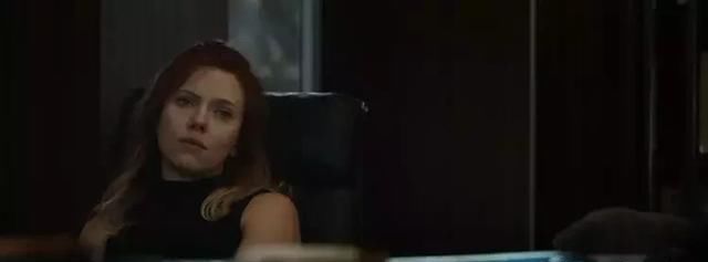 《复仇者联盟4》正式预告:钢铁侠重返地球,惊