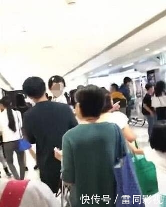 杨幂离婚后获电视大奖,刘恺威被拍回港带女儿