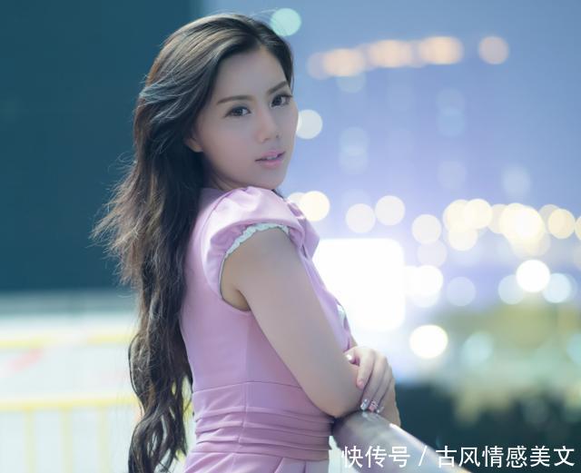 中年女人爱上已婚男人,究竟该为了孩子活着,还是为了爱情活一回