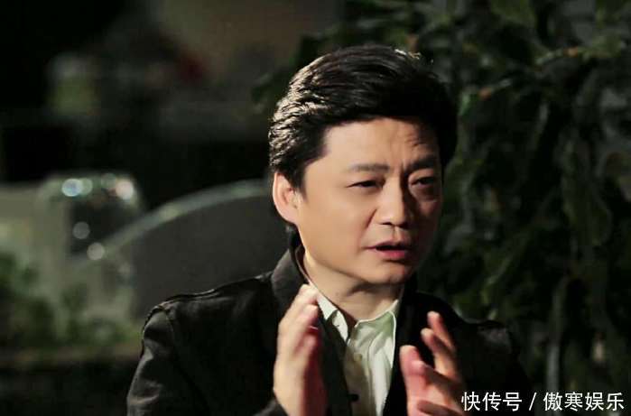 崔永元撕完范冰冰, 又开撕冯小刚, 网友们却期待