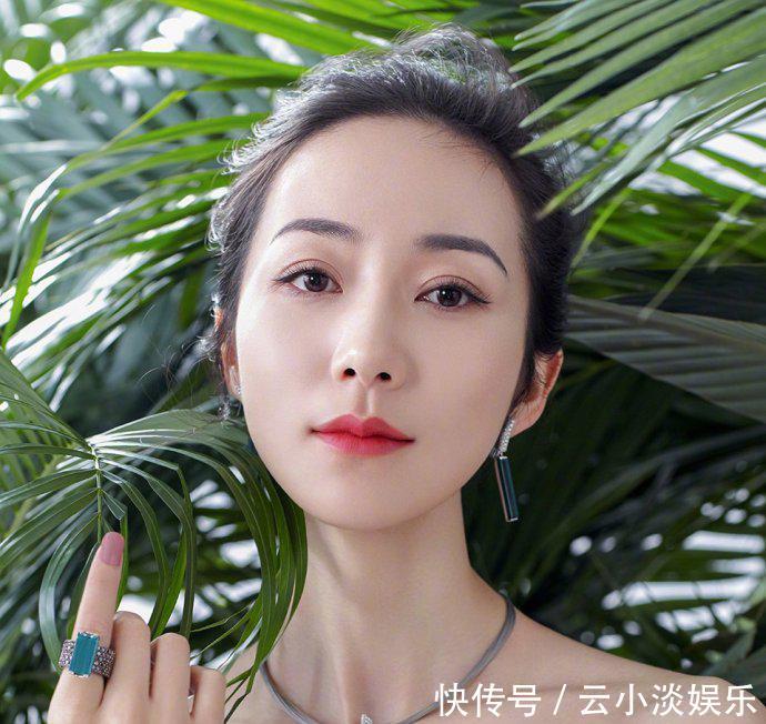 卓伟再曝猛料,韩雪一家三口出行遭实锤,女儿已