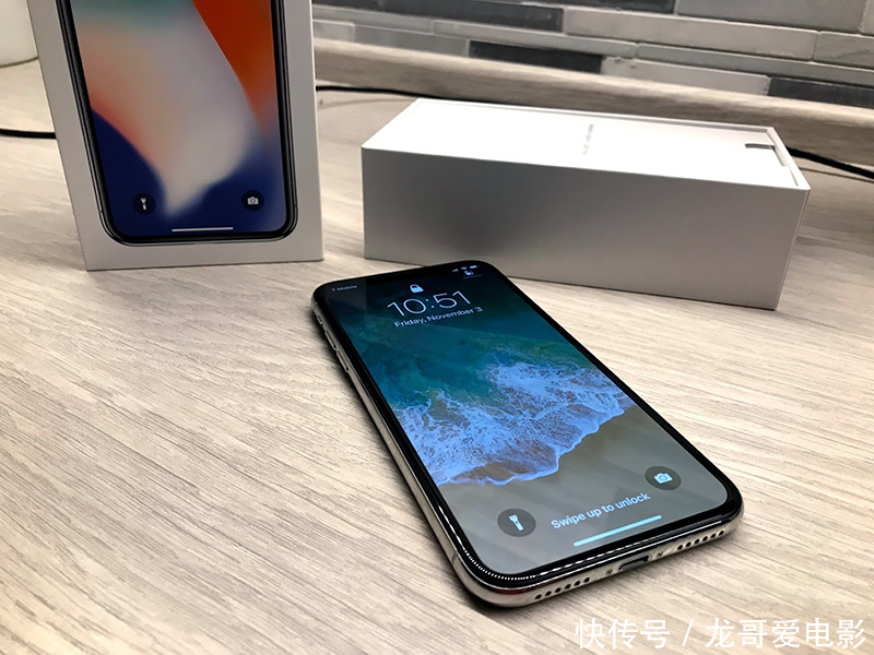 双11到来iPhoneX再降价,网友抱怨买早了,你还