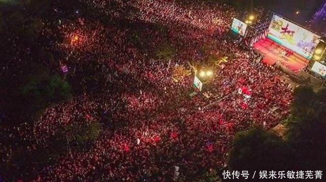高雄10万民众集结挺韩,韩国瑜眼眶泛泪高喊人