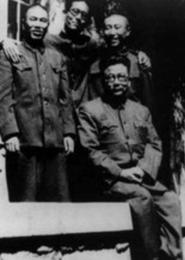 这个人救了周恩来和陈赓的性命，却是毛主席的大特务！是谁呢?