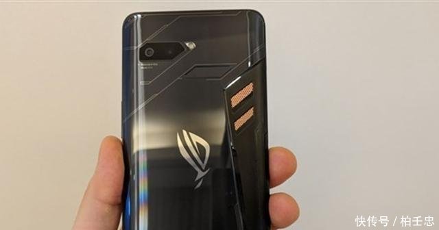 华硕ROG Phone发布, 网友 我还是看看黑鲨手机