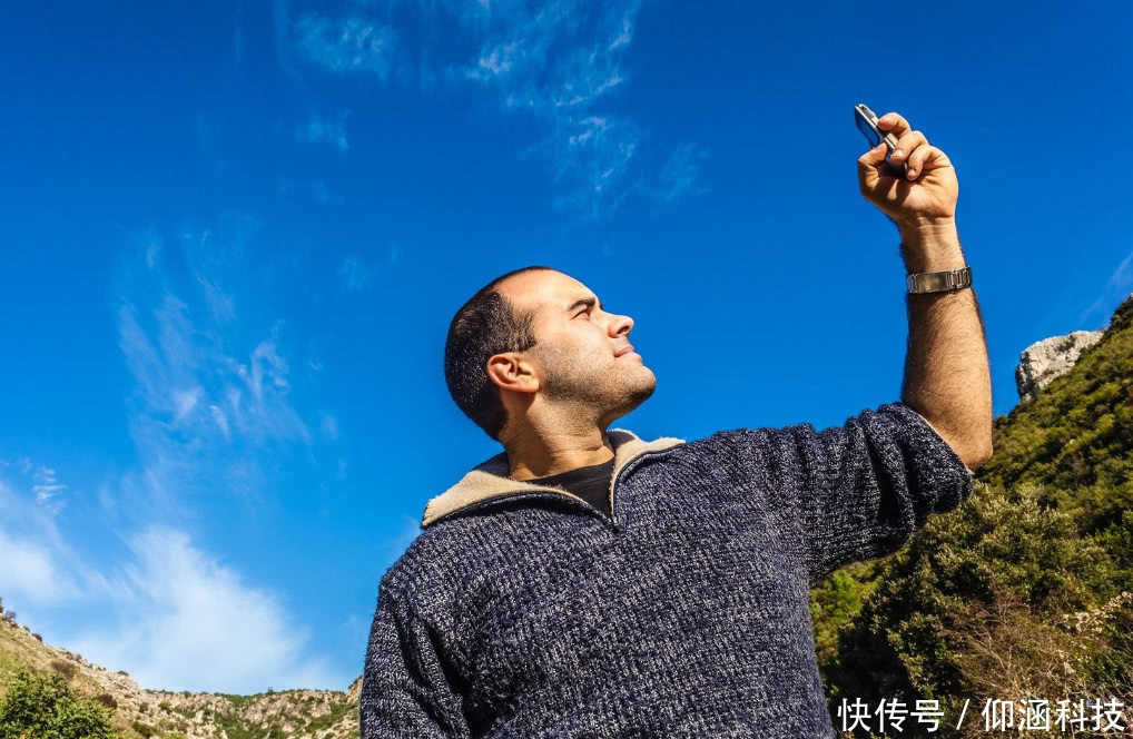 手机的4G信号总是突然消失,变成英文字母E,这