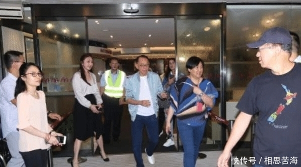 任达华术后转院至香港,杨受成亲自到场慰问,网友:实在太会做人了 御匾会官网