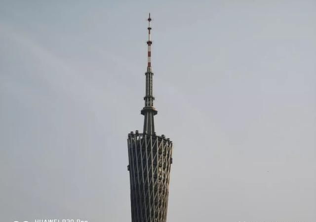 华为发布了一台望远镜和夜视仪,名字叫P30 Pr