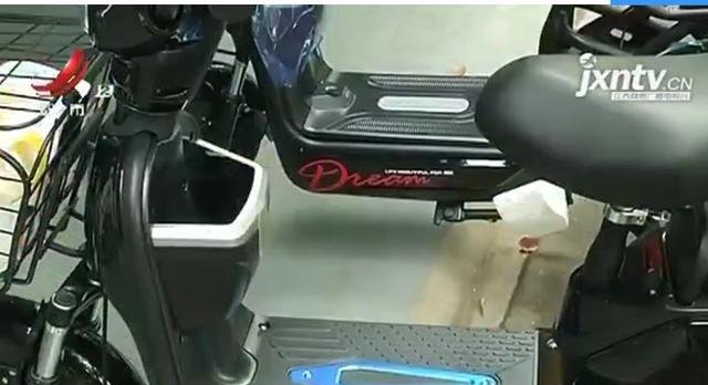 电动车新标准实施 记者暗访南昌店保证给旧标