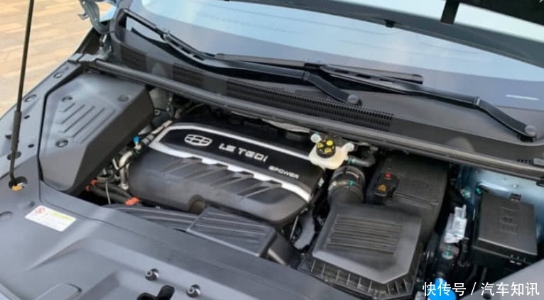 吉利嘉际正式到店,打开发动机盖,网友:这小三缸
