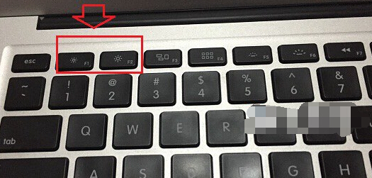 笔记本显示器调亮度_笔记本亮度怎么调?_笔记本 亮度怎么调