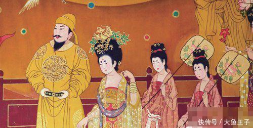 他以修道之身四次出山定天下,愿望却是趴皇帝