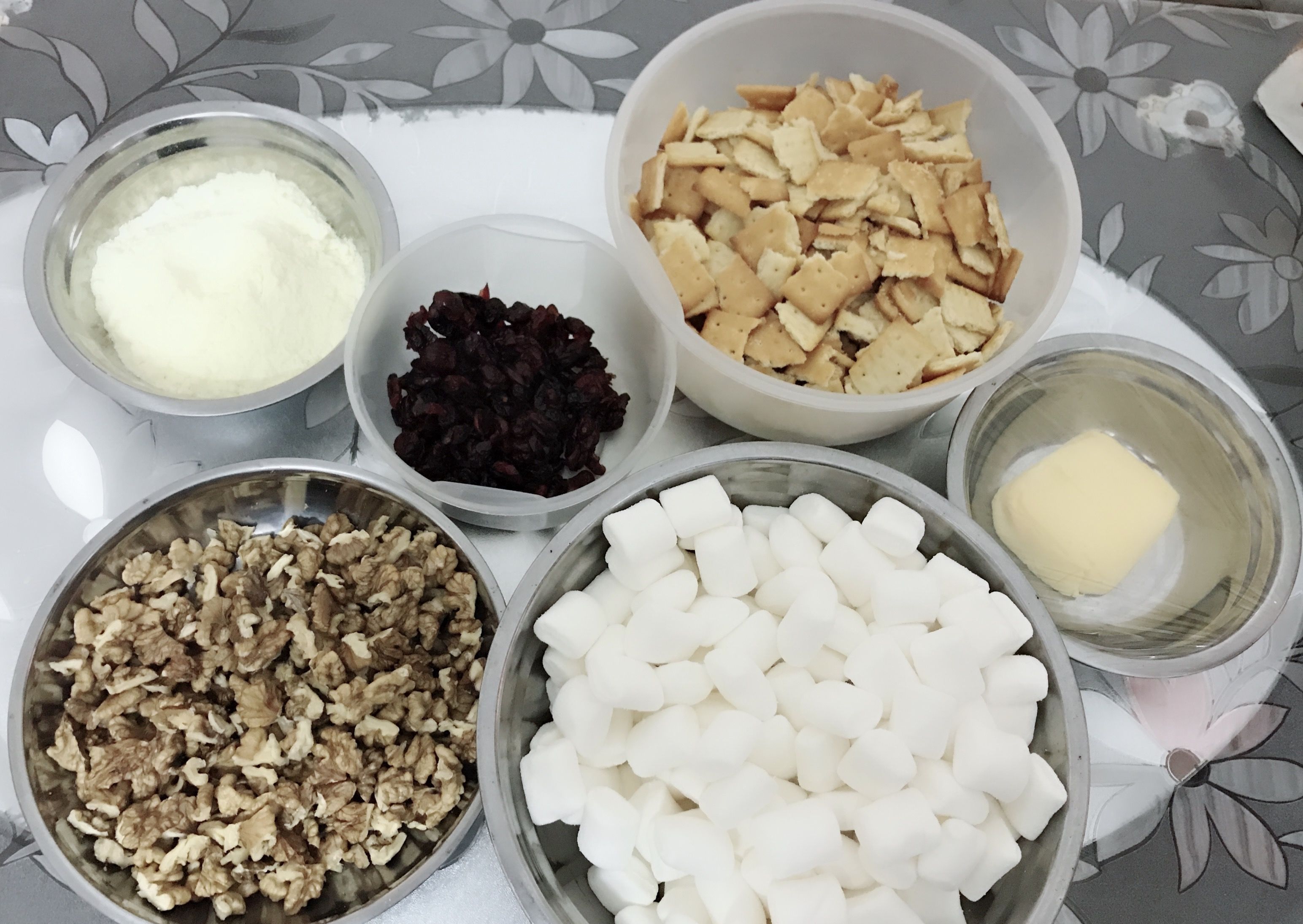 比牛轧糖好吃的网红雪花酥做法大揭秘,简单又