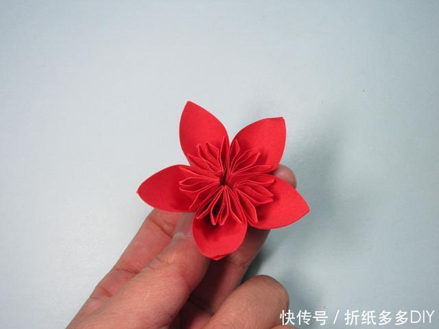 儿童手工折纸:简单的樱花折纸步骤图解