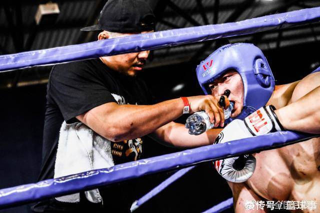 徐晓冬率队夺世界业余搏击大赛4铜还被嚼舌根