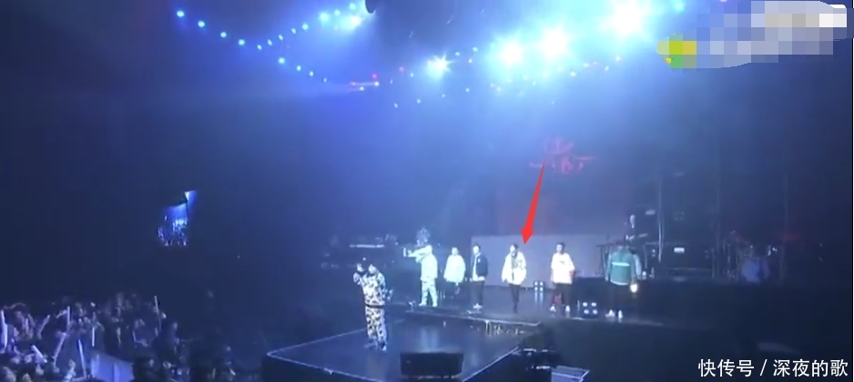 在朱正廷之后,主唱尤长靖也大胆尝试说唱,网友