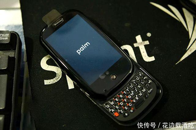 TCL大秀拳脚,拿下黑莓手机后,想复活这个古老