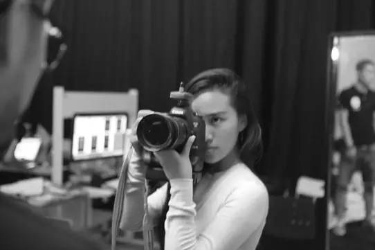 陈漫的蜜桃臀不输一线艺人,范冰冰拍大片为何