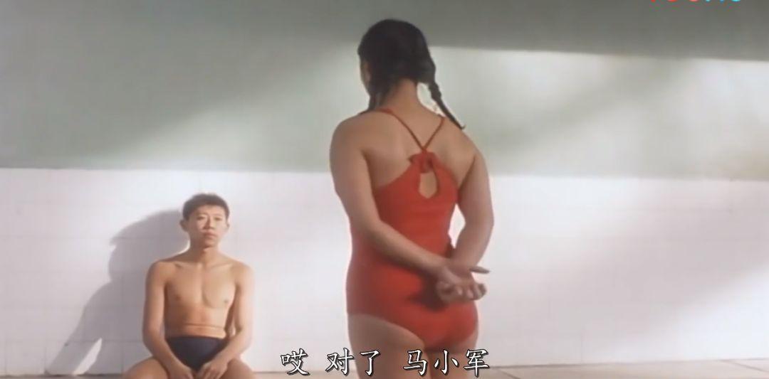 直勾勾看你穿泳装的直男，脑子里原来想的是这个！