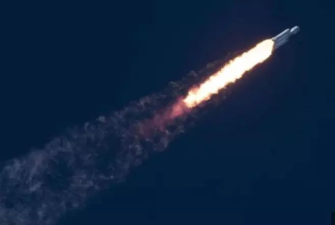燃爆!\"钢铁侠\"发射最强火箭,人类殖民火星近了一大步!