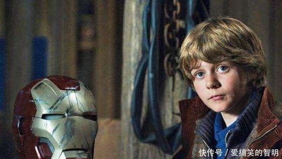 复联四钢铁侠为何必须死,结尾彩蛋已透露,下任