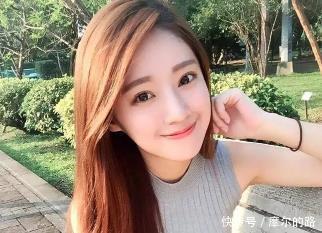 搞笑段子一次语文考试,有道题问某某作者,是什么派的